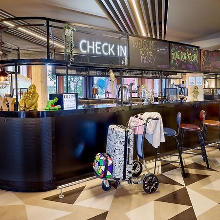Moxy Luxembourg Airport Hotel Niederanven Exterior photo